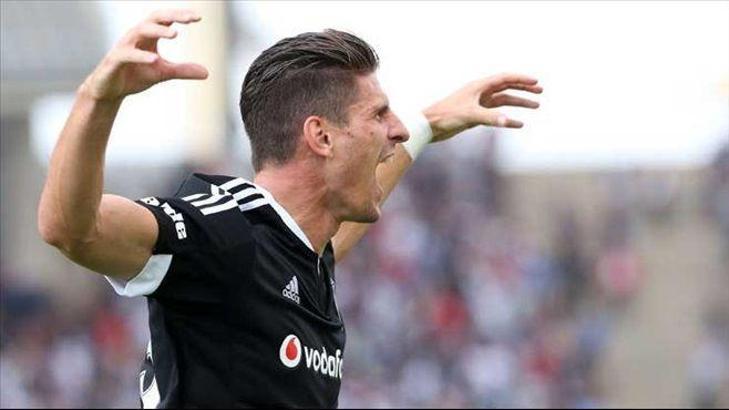 Avrupa Mario Gomez'i alkışladı