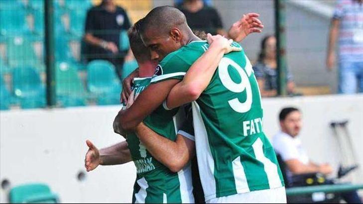 Bursaspor'da ilk galibiyet sevinci