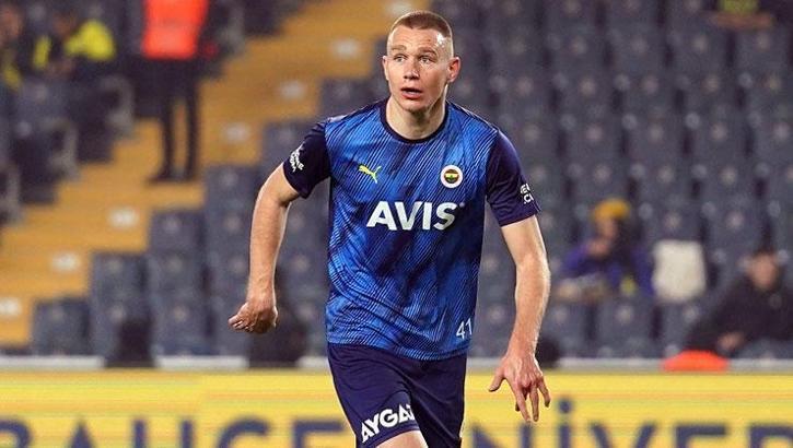Son dakika Fenerbahçe transfer haberi! Newcastle United'dan Szalai için 20 milyon euro