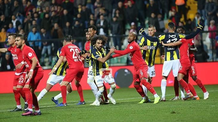 (ÖZET) Ümraniyespor - Fenerbahçe maç sonucu: 1-0