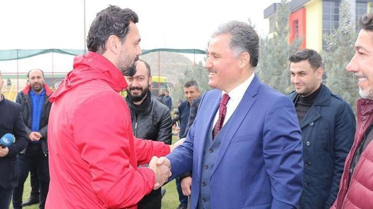 Malatya Belediye Başkanı'nda illegal hizmet