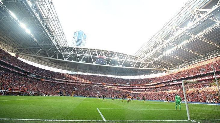 Galatasaray'da şampiyonluk kutlaması yarın 19.05'te