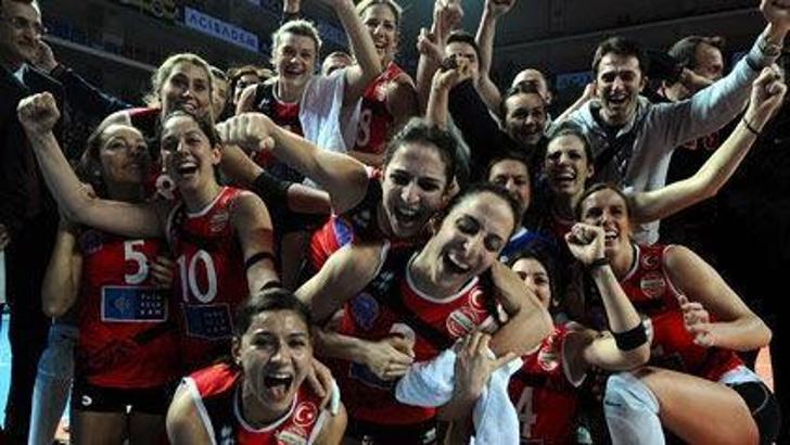 Türkiye Vakıfbank'la gurur duyuyor: 3-0