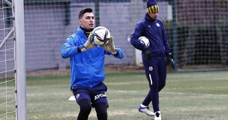 Fenerbahçe'de Berke terapiye alınacak!