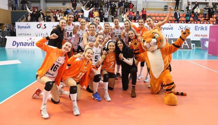 Eczacıbaşı Dynavit, Uralochka Ekaterinburg'a set vermedi: 3-0
