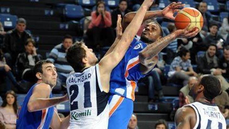 Efes'te beklenen son: 84-79