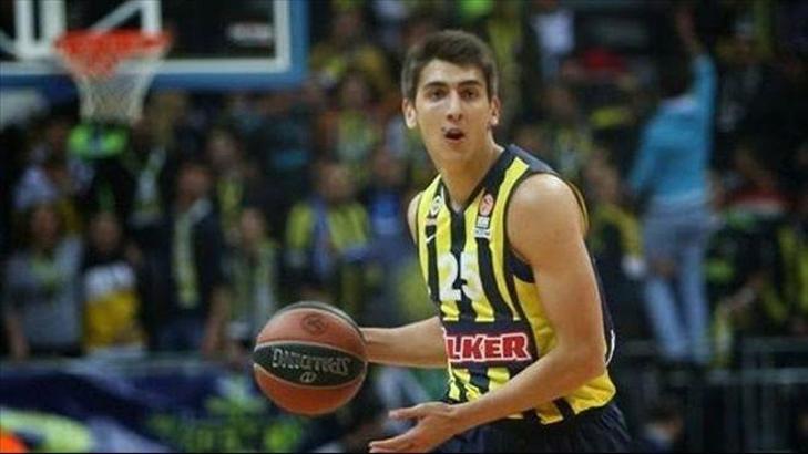 FLAŞ! Ergin Ataman Fenerbahçeli'yi kadrodan çıkardı!