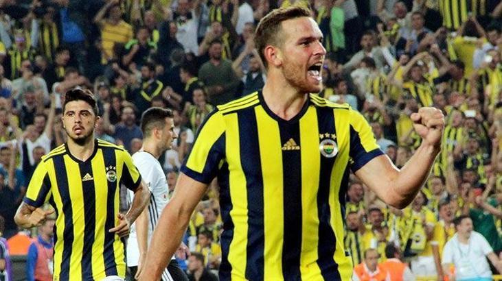 Vincent Janssen'le bir yıl daha