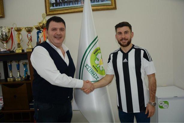 Manisa Büyükşehir Belediyespor'da Sami Can imzaladı