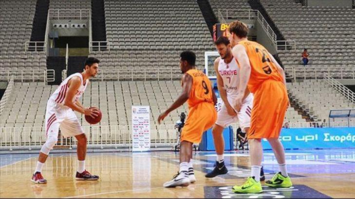Türkiye 95-94 Hollanda