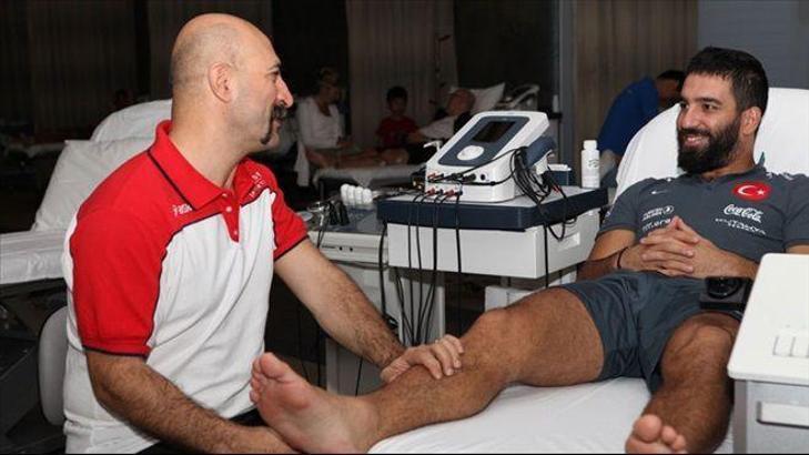 Arda Turan, tedavisi için İstanbul'da