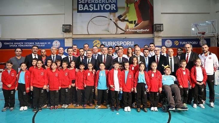 2 milyon 500 bin öğrenciyle başlıyor