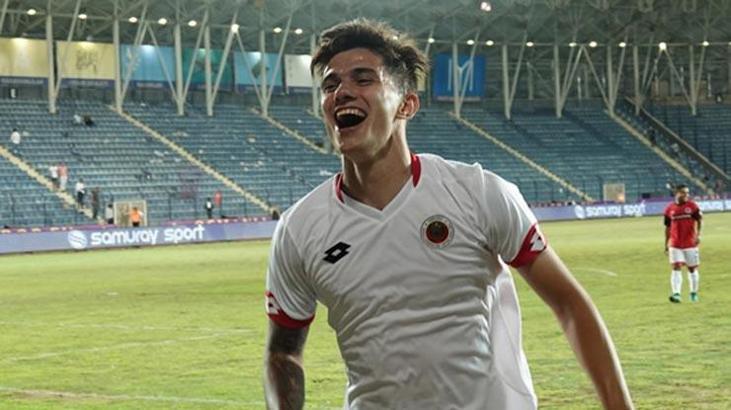 Berat Ayberk Özdemir: Süper Lig'e çıkmak istiyoruz