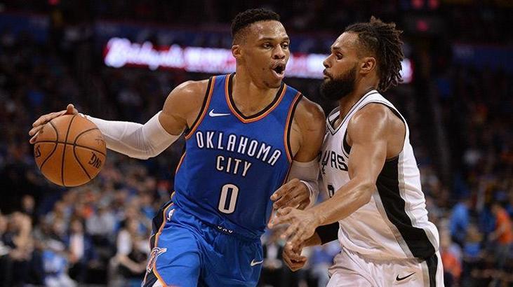 Westbrook'tan bir triple double daha