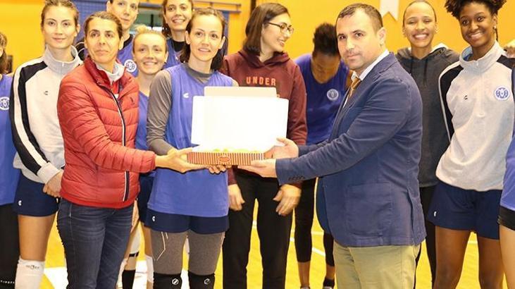 Aydın'ın sultanlarına tatlılı başarı dileği