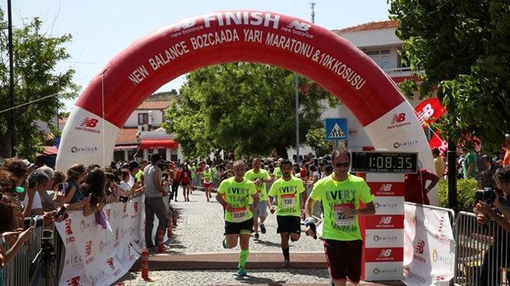 Bozcaada, New Balance Yarı Maratonu ve 10K Koşusu ile yaza merhaba dedi