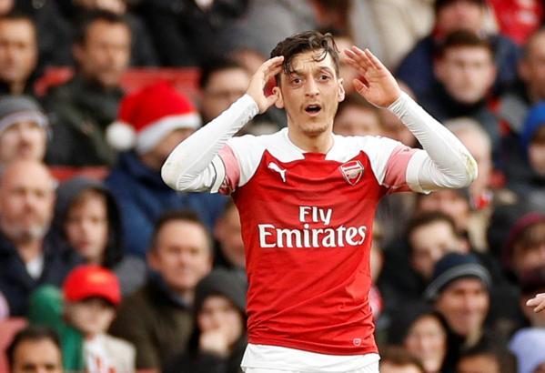 Mesut Özil'i İnter ve Juventus'a önerdiler