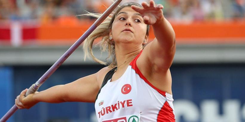 Milli ciritçi Eda Tuğsuz'dan altın madalya