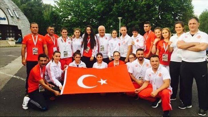 Avrupa Boks Şampiyonası'nda yarı final sevinci