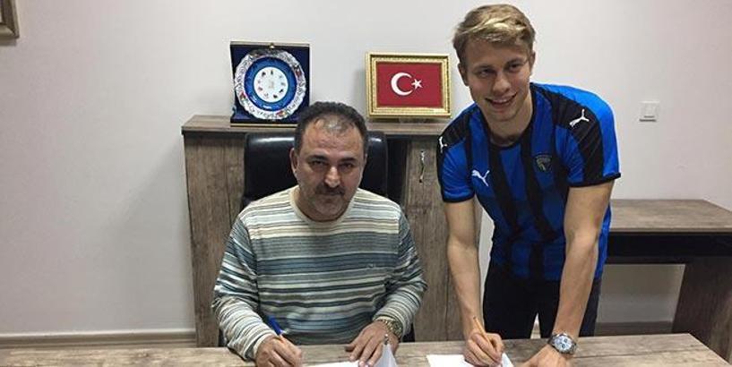Bursaspor'un genç oyuncusu İsmail, Karacabey Belediyespor'da