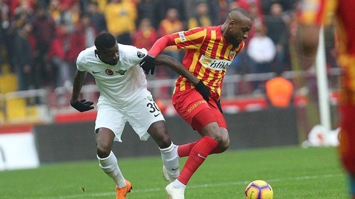 İstikbal Mobilya Kayserispor'da Kana Bıyık şoku
