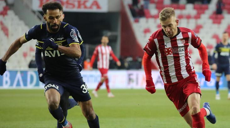 Sivasspor, 10. beraberliğini Fenerbahçe karşısında aldı