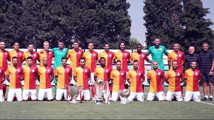 Galatasaray, 3 kupa ile poz verdi