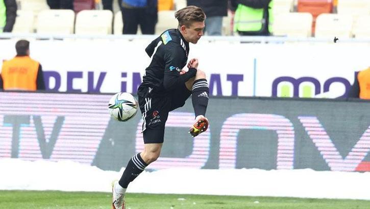 Beşiktaş futbolcusu Rıdvan Yılmaz: Ayağa kalkacağız