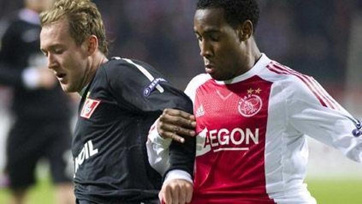 Vurnon Anita sinyal verdi!