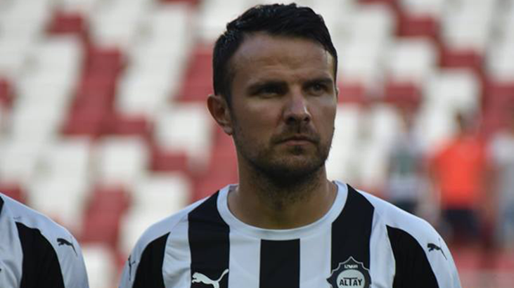 Altay Adnan Aganovic ile yolları ayırıyor