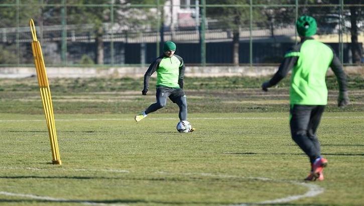 Bursaspor çabukluk çalıştı