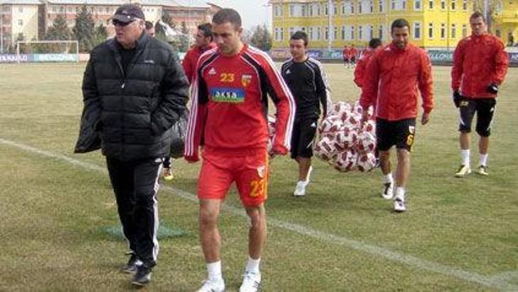 Santana'nın yokluğu düşündürüyor
