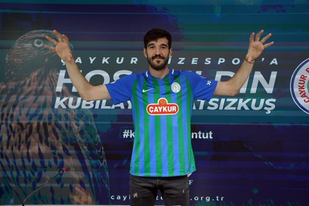Transferde son dakika! Çaykur Rizespor, Kubilay Kanatsızkuş'u kadrosuna kattı