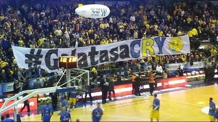 İsrail'de Galatasaraylıları kızdıran pankart!