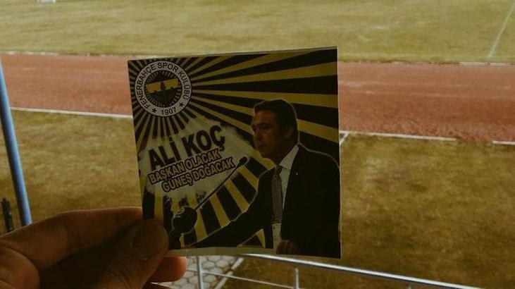 Taraftarlardan Ali Koç'a destek!