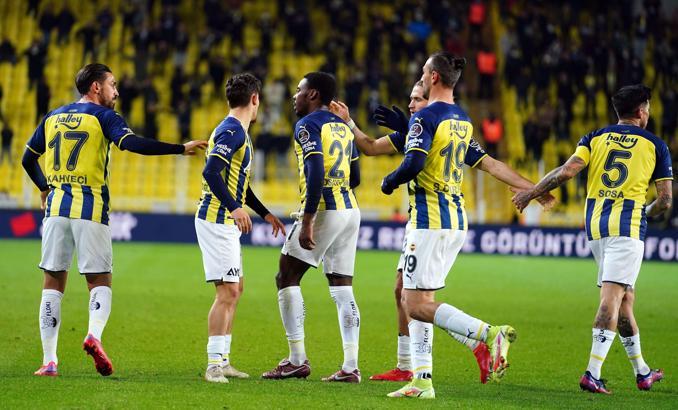 Fenerbahçe, kötü gidişatı Altay karşısında durdurdu