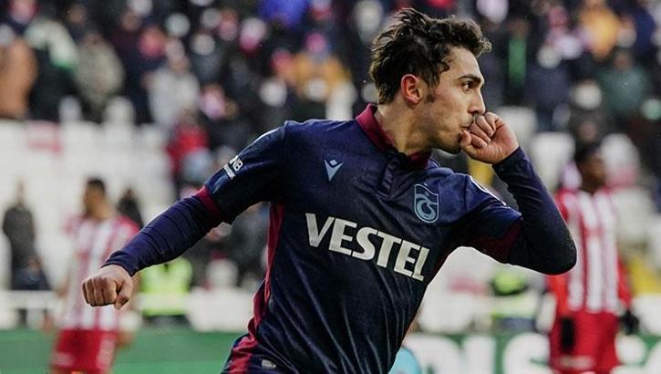 Son dakika! Trabzonspor'da Abdülkadir Ömür oyuna devam edemedi