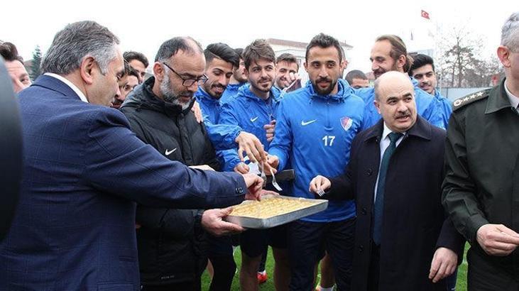 Vali Dağlı, Başkan Ay “Düzcespor'un yanındayız”