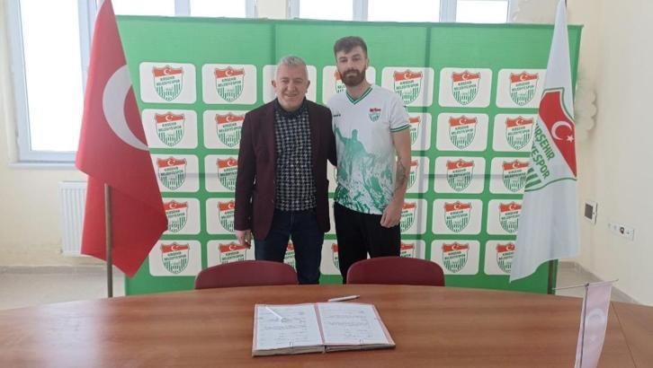 Kırşehir Belediye Spor'a Play-Off takviyesi