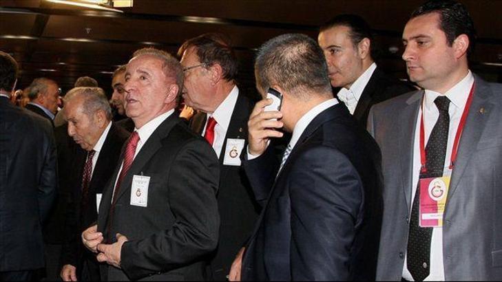 Duygun Yarsuvat yönetiminden Ünal Aysal'a destek var!