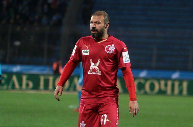 Gökdeniz Karadeniz futbolu bırakıyor