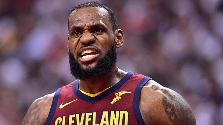 Liverpool finale çıktı, LeBron James'in cebi doldu