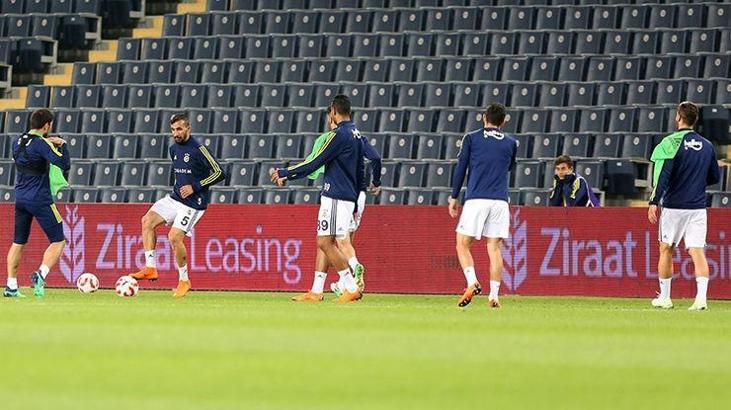 Fenerbahçe statta antrenman yaptı