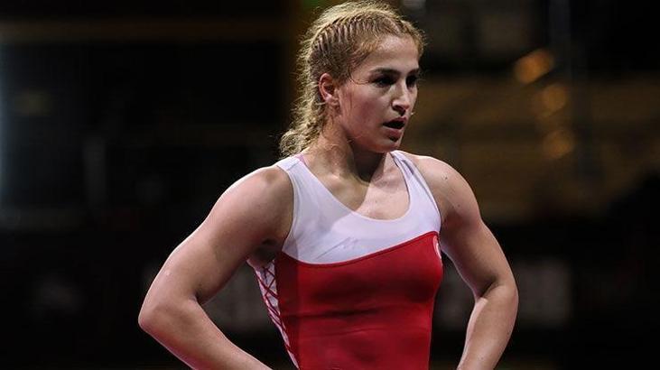 68 kiloda Buse Tosun, bronz madalya kazandı