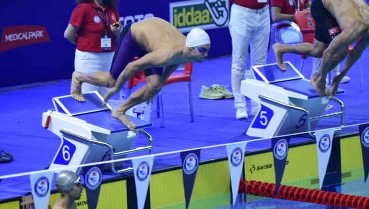 Sakat omuzla Türkiye şampiyonu oldu