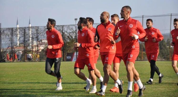 Bergama Belediyespor, krizden galibiyetle çıktı