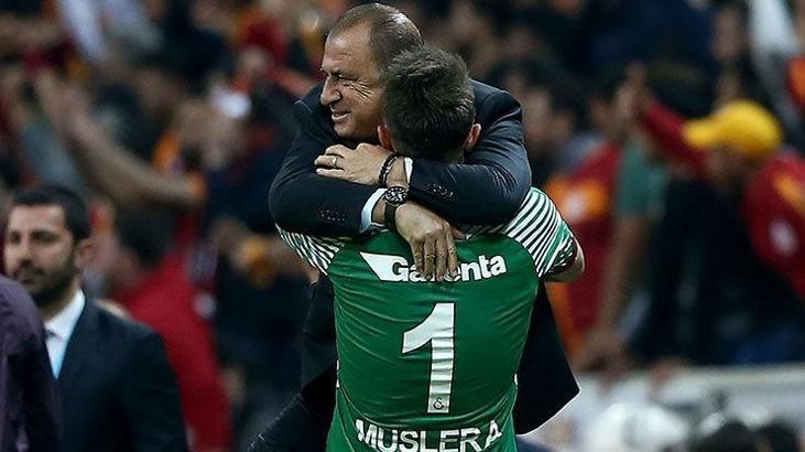Muslera'nın başarısının sırrı: Babam ve oğlum!