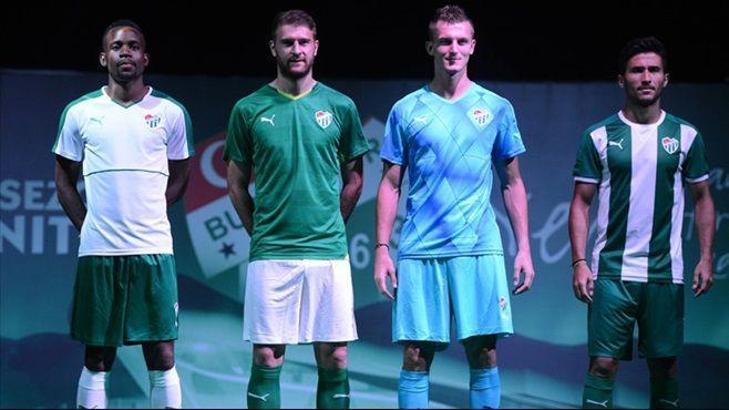 Bursaspor'da yeni sezon formaları tanıtıldı