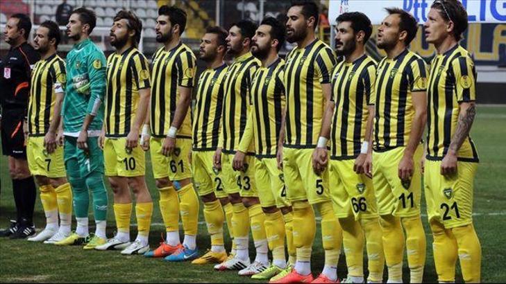 Buca Arena'da derbi şöleni