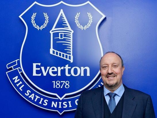 Rafa Benitez'e tepki büyüyor
